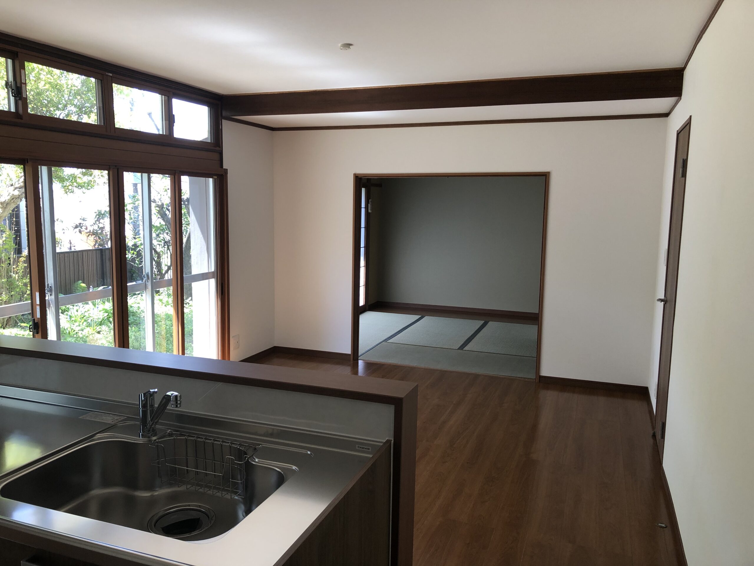 横浜市栄区若松町 リビングダイニングキッチン画像