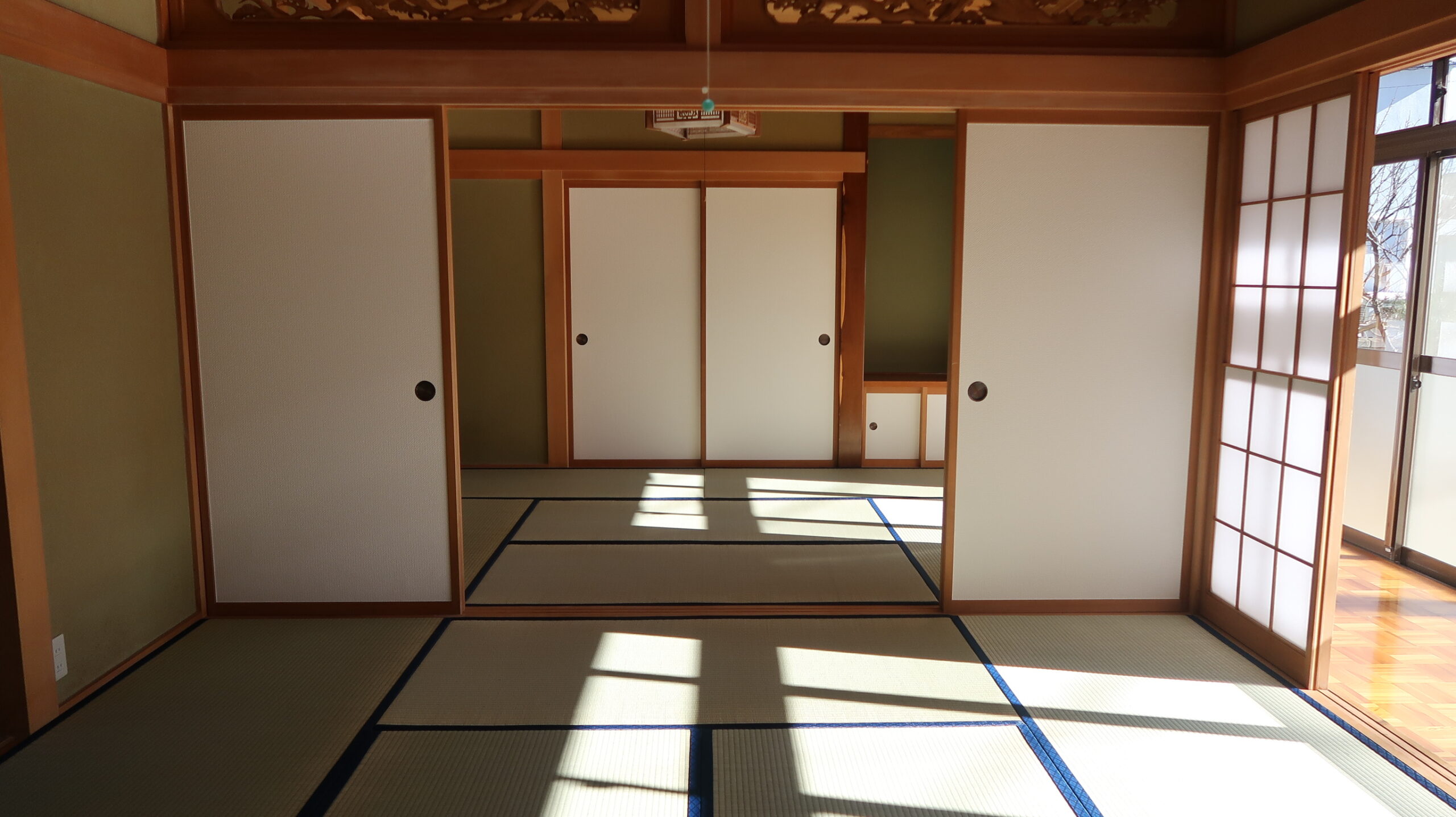 塩尻市大門田川町　リビング画像