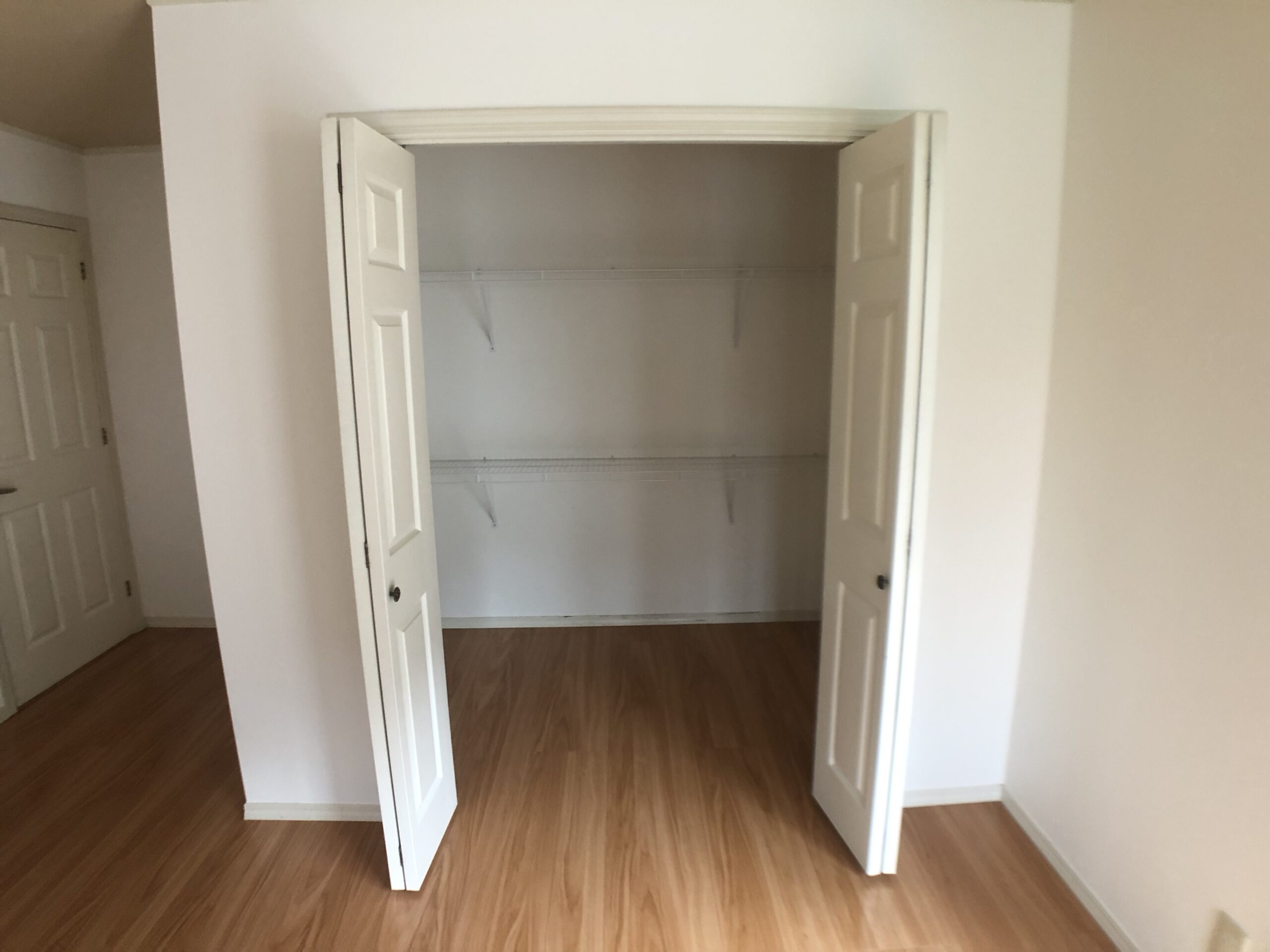 長野市若穂保科　クローゼット画像